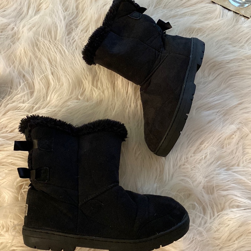 HALLY winter boots